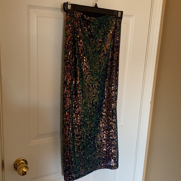 TopShop Sequin Skirt - Picture 3 of 4